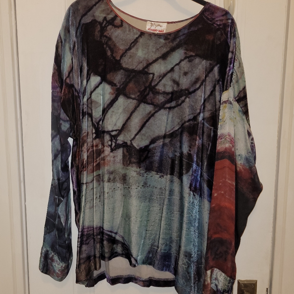 Johnny Was BIYA Watercolor blouse, size med multi color blues & purple